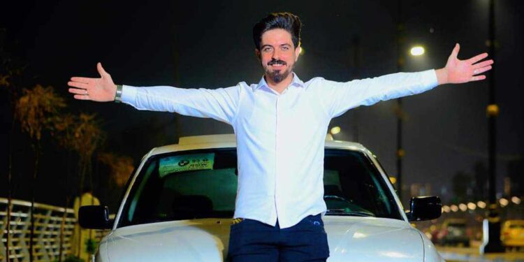 صانع المحتوى العراقي عمر النقاش يتألق في السوشيال ميديا