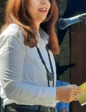 سايجي اليتي شاعرة وكاتبةمن تيتوفا