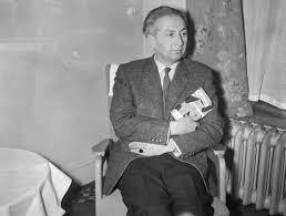 في مثل هذا اليوم9 يونيو1976م..بقلم سامح جميل……..