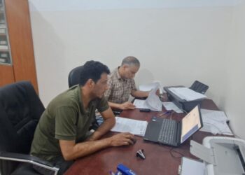 متابعة عملية الأرشفة الالكترونيه لمستندات العاملين والمعلمين بكافة المدارس القبة 