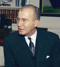 فى مثل هذا اليوم14يوليو1990م.. وفاة عمر أبو ريشة، شاعر سوري.بقلم سامح جميل..