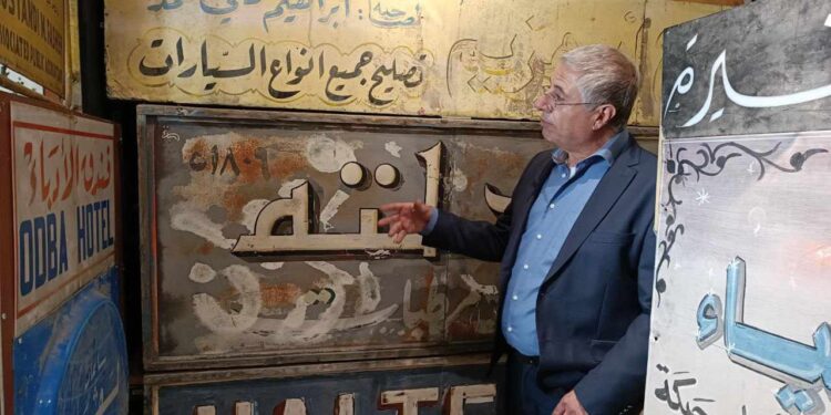 استرجاع لحظة تاريخية لانسان امر عظيم بقلم دعاء وعل