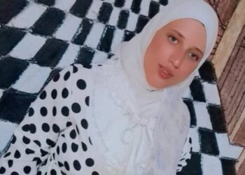 قلبان يتغازلان بقلم اسماء ريحاوي