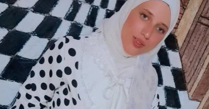 قلبان يتغازلان بقلم اسماء ريحاوي