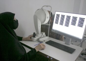 قسم الليزر بمستشفى بنغازي التعليمي يستقبل 8000 حالة شهريا 