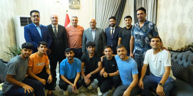 نصيف الخطابي يشيد ويتعهد بالدعم مع انطلاق الدوري  وفوز حسن احمد بلقب الأفضل