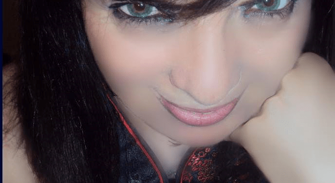 كم اشتهي ان تختفي من المرآة للشاعرة سليمى السرايري قراءةبقلم الناقد احمد الكاتب مصر