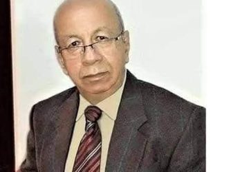 قراءة وتأويل في قصورة رمال للشاعر علي الامارة بقلم الناقد رياض عبد الواحد