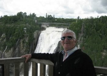 إلى عينيها بقلم الأديب حكمت نايف خولي