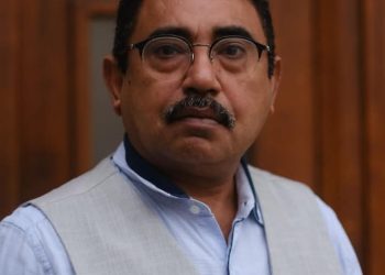 تفكيك ادعاء اختراع الرواية القصيرة جدا دفاع عن الوعي الأدبي والتاريخي بقلم حميد عقبي