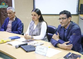 مسرحية مصنع السيلكيون للكاتب محمد كامل العبيدي  حاضرة بعين الناقد علي بوكادي في الشابي بزغوان ضمن حضور عربي واسع