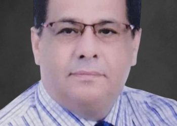 ماهي الاسس العلمية في القراءة النقدية للومضات الشعرية