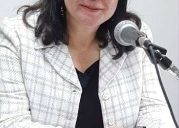 قراءة نقدية في القصة القصيرة ساحة الدار للكاتبة لودميلانده بقلم الناقدة رولا سلوم