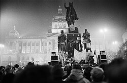 في مثل هذا اليوم 17 نوفمبر1989م..بقلم سامح جميل..