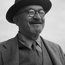 في مثل هذا اليوم 9 نوفمبر1952م..بقلم سامح جميل