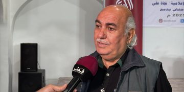 حسين الذكر يحاضر عن الثقافة العربية بكأس العرب ويدشن كتاب احمد راضي على قاعة نادي الجسرةالثقافي