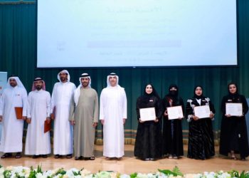 الشارقة للشعر النبطي”ضمن فعاليات   أصوات شعرية تصدح بحب الوطن وأخرى تتأمل التجربة الإنسانية 